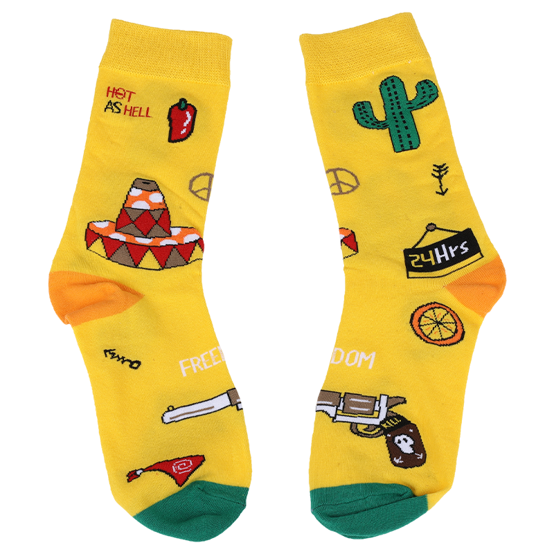 Abbina l'estetica della tua collezione di abbigliamento calzini da equipaggio casual dry-fit unisex anime cartoon, realizzati con cotone di alta qualità, quindi i calzini sono morbidi, comodi, resistenti, traspiranti e caldi.
