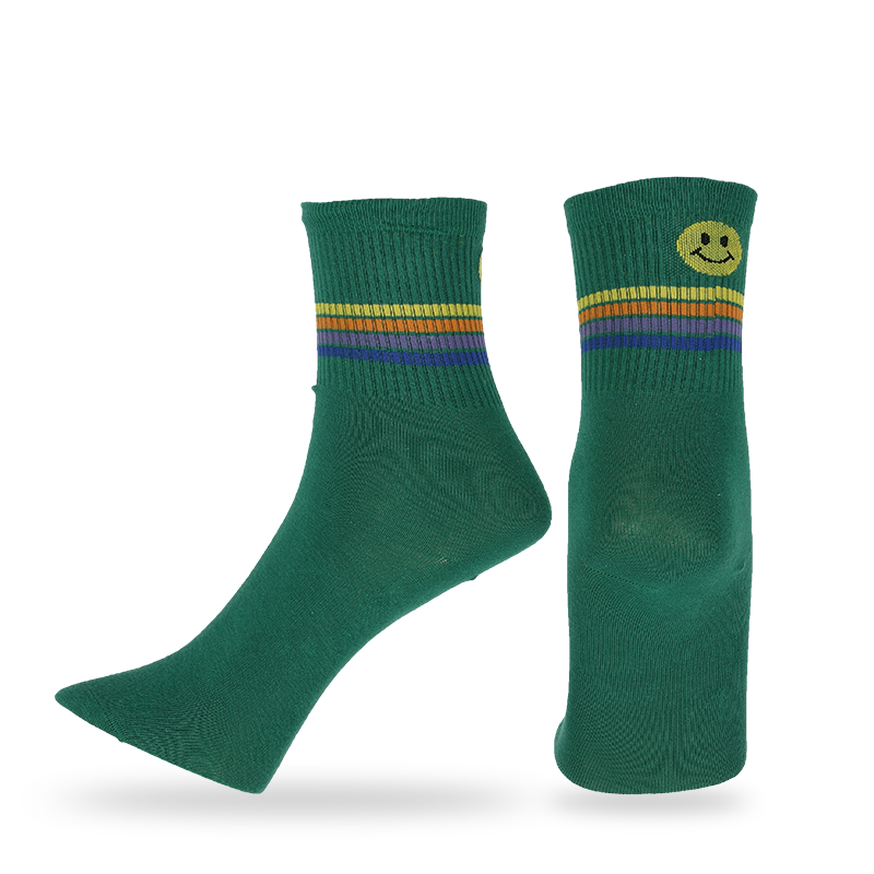 Calzini streetwear casual, da abito o personalizzati con motivo a faccia emoji realizzati con calzini classici da uomo in cotone pettinato di alta qualità con motivo sorridente e strisce