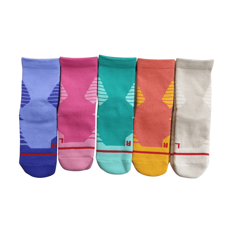 jacquard di spugna selezionato casualmente di fascia alta che distingue i calzini sportivi da basket del piede sinistro e destro